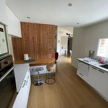 Hotell Belle Maison Proche Centre-ville Et Des 24h *