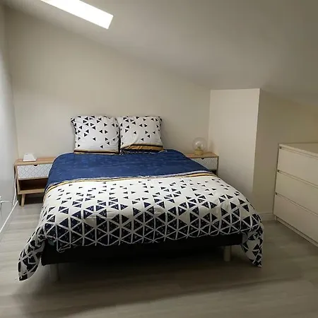 Hotell Belle Maison Proche Centre-ville Et Des 24h